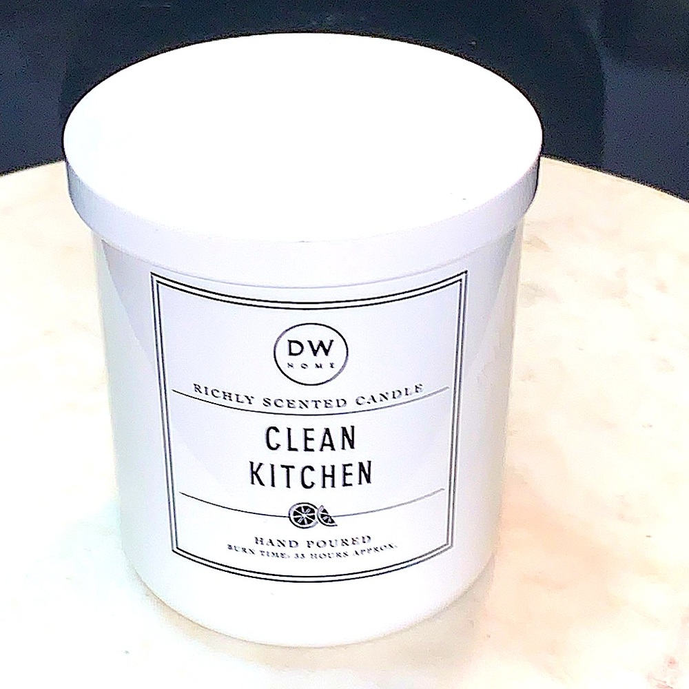 DW HOME CANDLE CLEAN KITCHEN 9.3 oz RICHLY SCENTED NEW 1 WICK